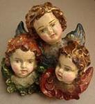Grupo de tres ángeles
